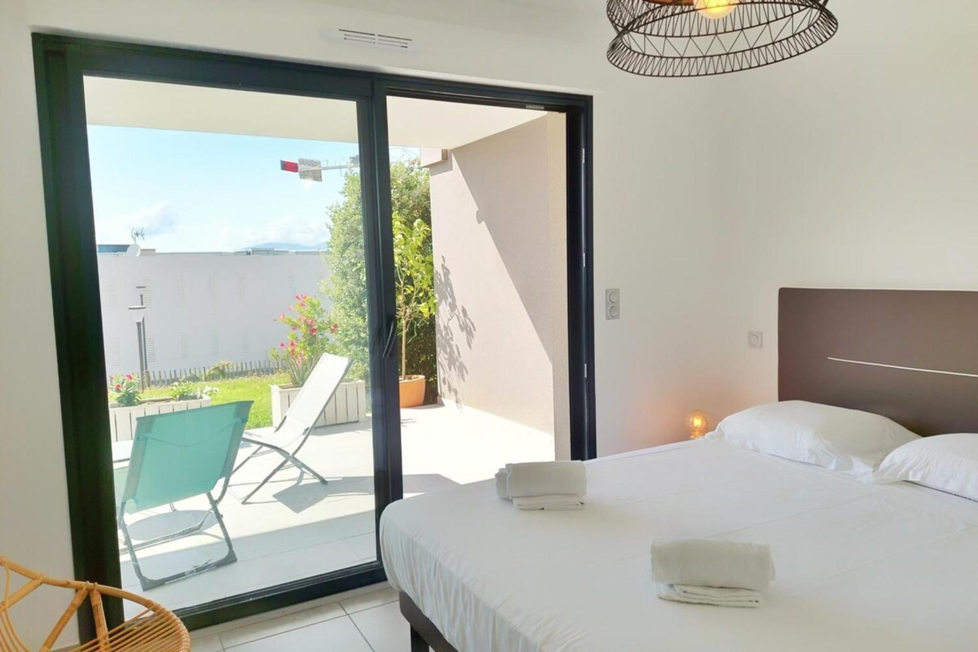 NEW ! - Duplex KIARA - plage à pied - terrasse - WIFI - Clim Pietrosella Exterior foto