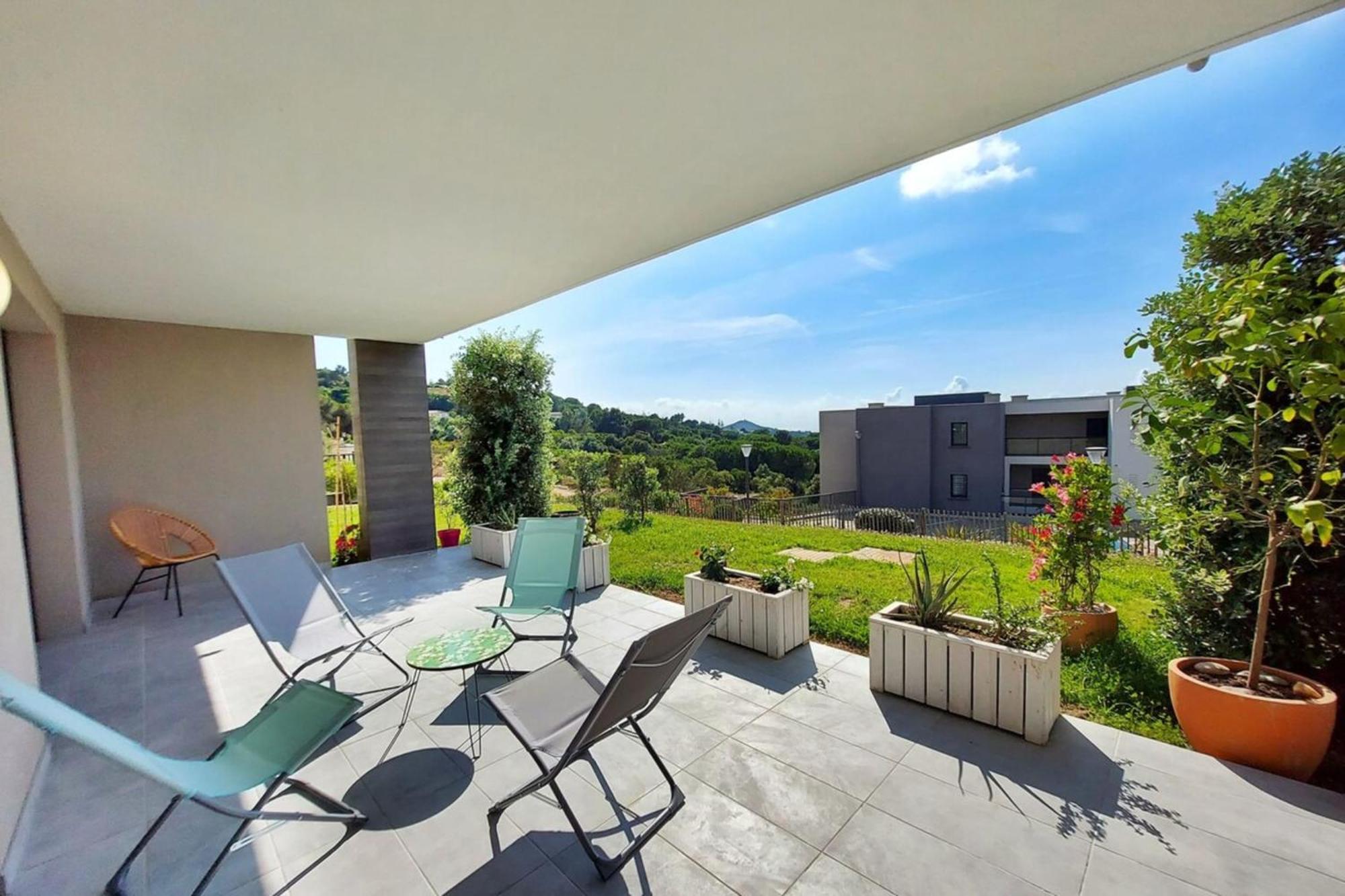 NEW ! - Duplex KIARA - plage à pied - terrasse - WIFI - Clim Pietrosella Exterior foto